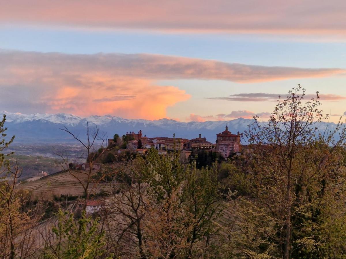 Mister Barolo Apartments Langhe 诺韦洛 外观 照片